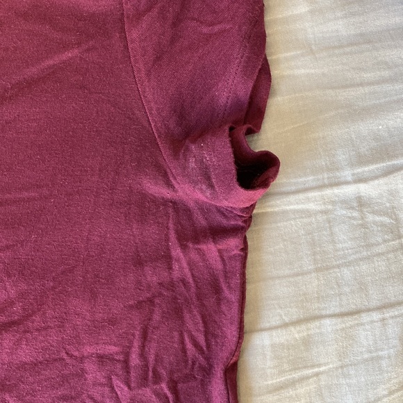Maroon American Eagle Outfitters shirt. Size medium. 95% viscose. 5% elastane. - Picture 4 of 4